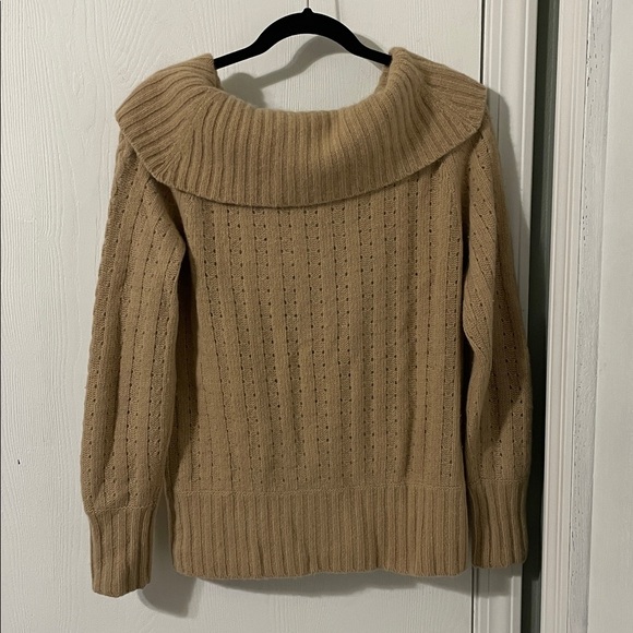 Banana Republic Womans Lambs Wool Cowl Neck Cable Knit Caramel Sweater Sz Medium - Picture 6 of 10